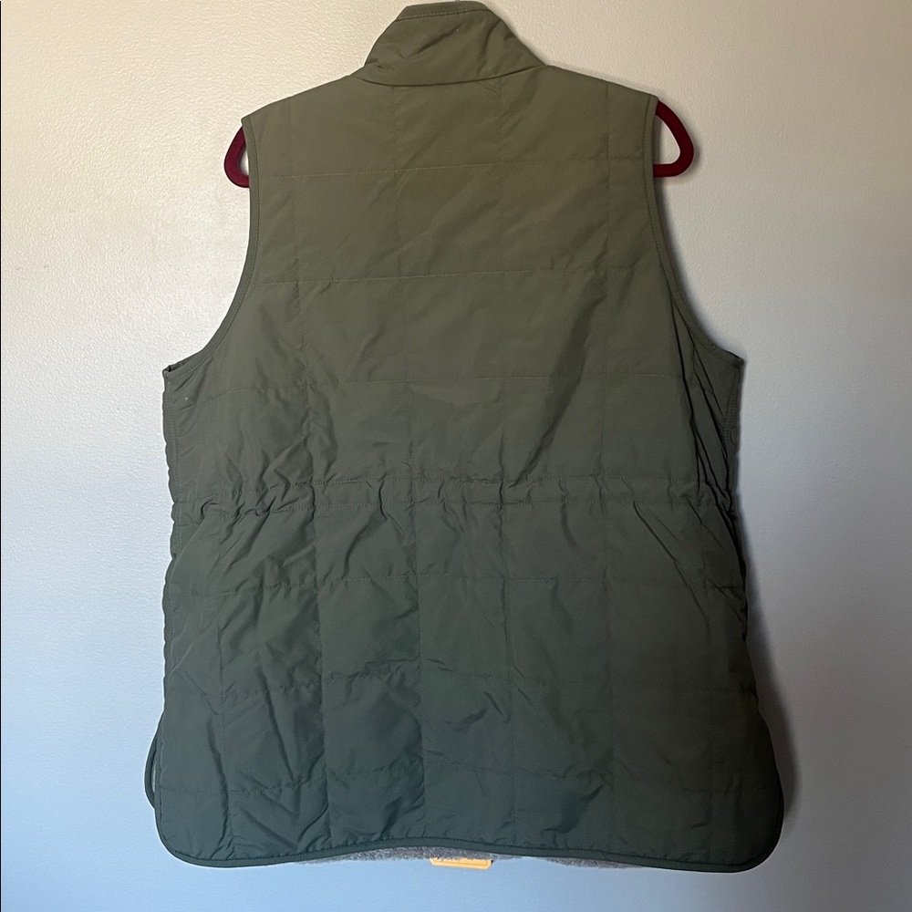 Carhartt Rain Defender Relaxed-Fit Lightweight Insulated Mock-Neck Vest - Picture 4 of 4